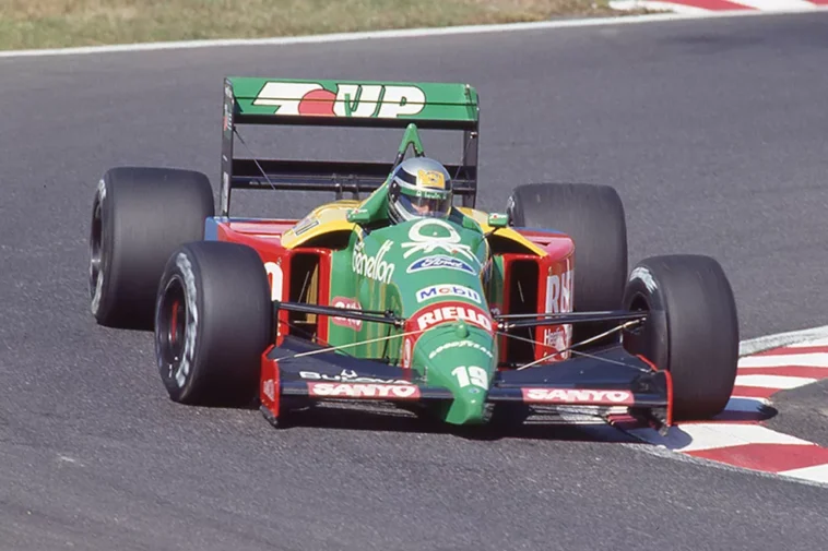 Alessando Nannini pilotando uma Benetton em 1989