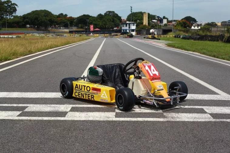 Kart que Ayrton Senna pilotava na Inglaterra