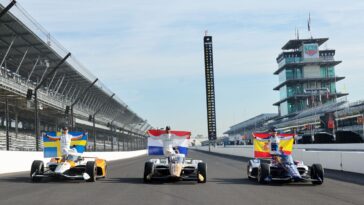 As 500 Milhas podem ser consideradas o maior evento esportivo do mundo em concentração de público em um só dia. Na data da corrida, 350 mil pessoas se concentram no autódromo Indianapolis Motor Speedway - para assistir à prova e participar dos festejos. Além de movimentar toda a cidade com eventos paralelos. E a etapa possui a maior premiação do automobilismo ao vencedor. Por conta disso, e da tradição da prova, pilotos e equipem preferem faturar a Indy 500 do que conquistar o próprio campeonato da Fórmula Indy, nascido como uma extensão da corrida. A prova acontece sempre no último domingo do mês de maio e a linha de chegada é formada por tijolos, que eram o pavimento original da pista, antes do asfaltamento. O vencedor não bebe champanhe, e sim leite. Esta é uma tradição iniciada em 1936 e conta com o apoio da associação local de produtores de leite e passa a fazer parte do troféu ao ter seu rosto esculpido na base.