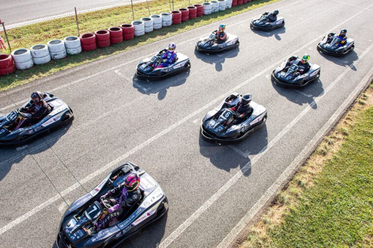 Evento inédito, organizado pela Comissão Feminina de Automobilismo da CBA, reuniu 36 pilotas e premiou as campeãs com inscrição e equipamentos gratuitos para a disputa da Copa Brasil de Kart em julho no Beto Carrero