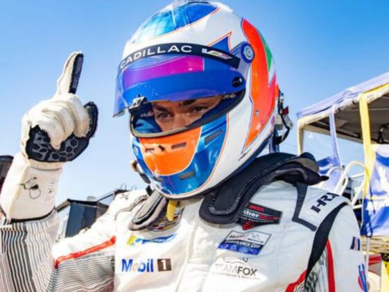 Será a primeira vez de Derani, no circuito, ao lado de seu novo companheiro, o britânico Alexander Sims. A bordo do #31 Whelen Engineering Cadillac V-Series.R, a dupla ocupa a vice-liderança do campeonato na classe GTP, a apenas um ponto dos líderes.