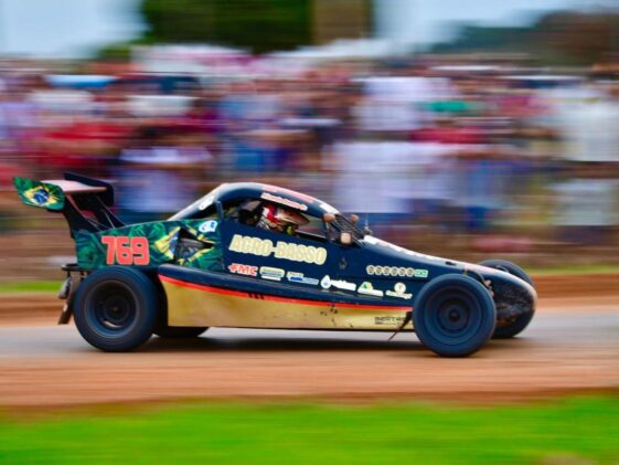 O VNT Brasil é organizado pelo grupo SR e a Associação Nacional de Velocidade na Terra, com apoio e supervisão técnica e desportiva da Confederação Brasileira de Automobilismo e Federações de Automobilismo nos estados onde será realizado. O time de patrocinadores conta com UPL, FG Empreendimento, Inpasa Energia, Petronas, RZK Rental e TMG Genética.