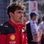 Foto de Charles Leclerc para ilustrar a fala de Toto Wolff sobre o piloto da Ferrari