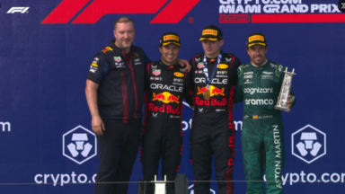 Verstappen dá show, supera largada ruim e vence o GP de Miami