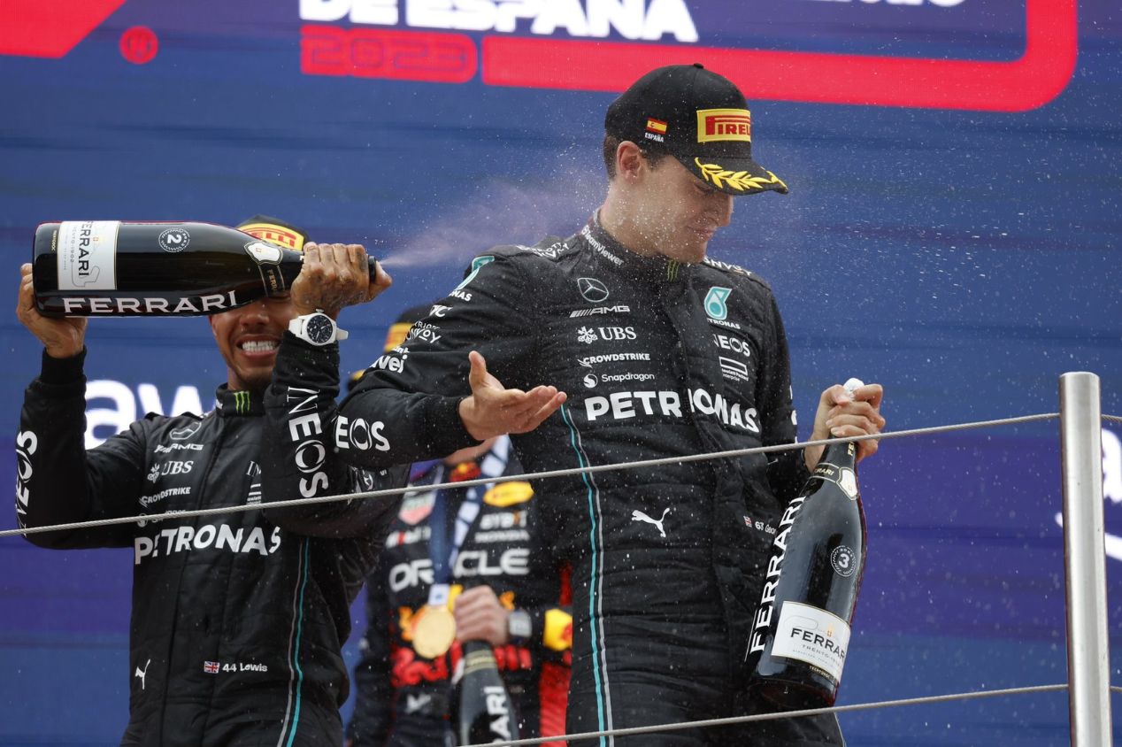 Lewis Hamilton e George Russell