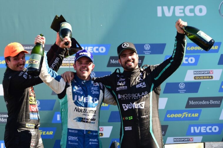 Caio Castro sempre demonstrou paixão pelas corridas. Em 2021 fez sua estreia como piloto na Porsche Cup Brasil