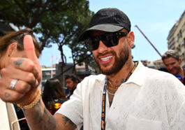 Neymar foi a mais uma prova de Fórmula 1 viu o GP da Espanha no box da Mercedes