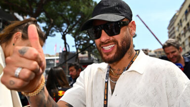 Neymar foi a mais uma prova de Fórmula 1 viu o GP da Espanha no box da Mercedes