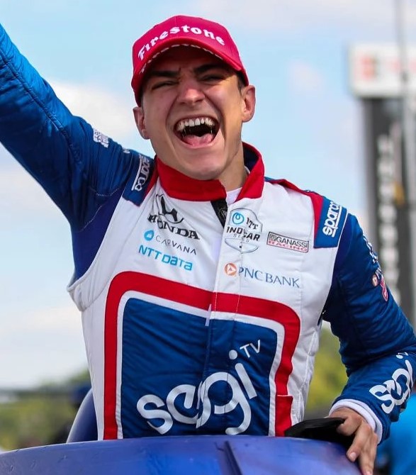 Álex Palou, da Chip Ganassi, celebra primeira vitória da IndyCar 2021.