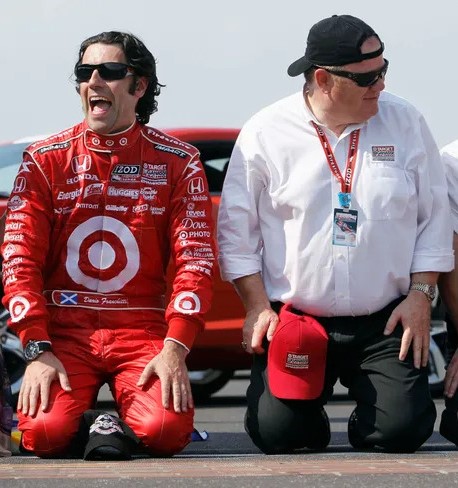 Dario Franchitti ao lado de Chip Ganassi.