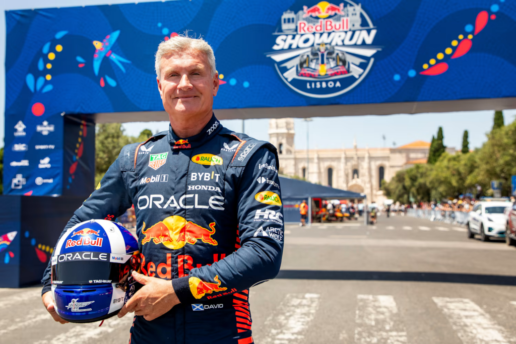 David Coulthard, já aposentado da Fórmula 1, em evento pela Red Bull em Lisboa.