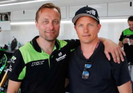 Kimi Raikkonen, campeão mundial de Fórmula 1, chefe de equipe da Kawasaki Racing.
