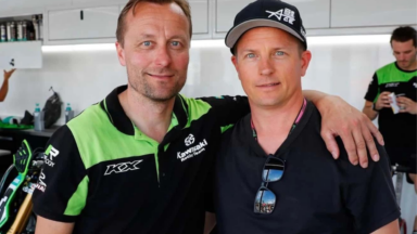 Kimi Raikkonen, campeão mundial de Fórmula 1, chefe de equipe da Kawasaki Racing.