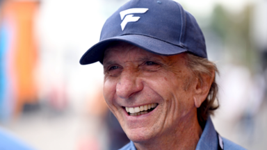 Foto de Emerson Fittipaldi para ilustrar o bicampeão mundial que elogiou o piloto novato Oscar Piastri e rechaçou que seja mais fácil correr na Fórmula 1 atualmente