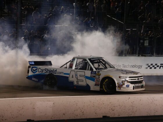 Divulgação/ Twitter Niece Motorsports