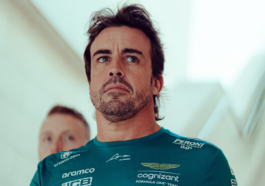 Foto de Fernando Alonso para ilustrar o piloto espanhol que teria tido oferta de subsituir o mexicano Sergio Pérez recusada pela equipe Red Bull Racing