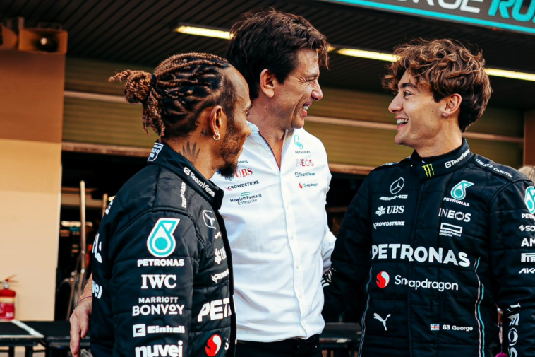 Foto de Toto Wolff em prova da Fórmula 1 para representar o chefe da Mercedes que elogiou a repreensão da organização FIA por conta da declarações com palavrões na F1