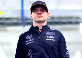 Foto de Max Verstappen em prova do GP de Las Vegas na F1 para ilustrar o piloto holandês que criticou o circuito da cidade estaduniense na Fórmula 1