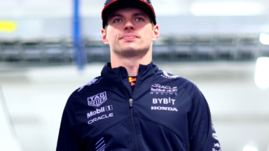 Foto de Max Verstappen em prova do GP de Las Vegas na F1 para ilustrar o piloto holandês que criticou o circuito da cidade estaduniense na Fórmula 1