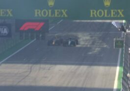 Fernando Alonso e Sergio Pérez protagonizaram um dos principais duelos individuais da F1, em 2023