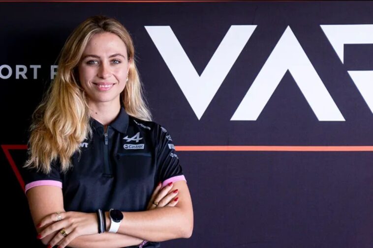 Sophia Flörsch está de volta à Van Amersfoort para a temporada 2024 da Fórmula 3