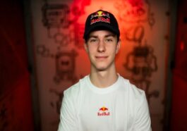 Kacper Sztuka vai disputar a Fórmula 3 em 2024