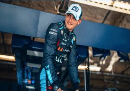 Logan Sargeant vai defender a Williams, na temporada 2024 da Fórmula 1