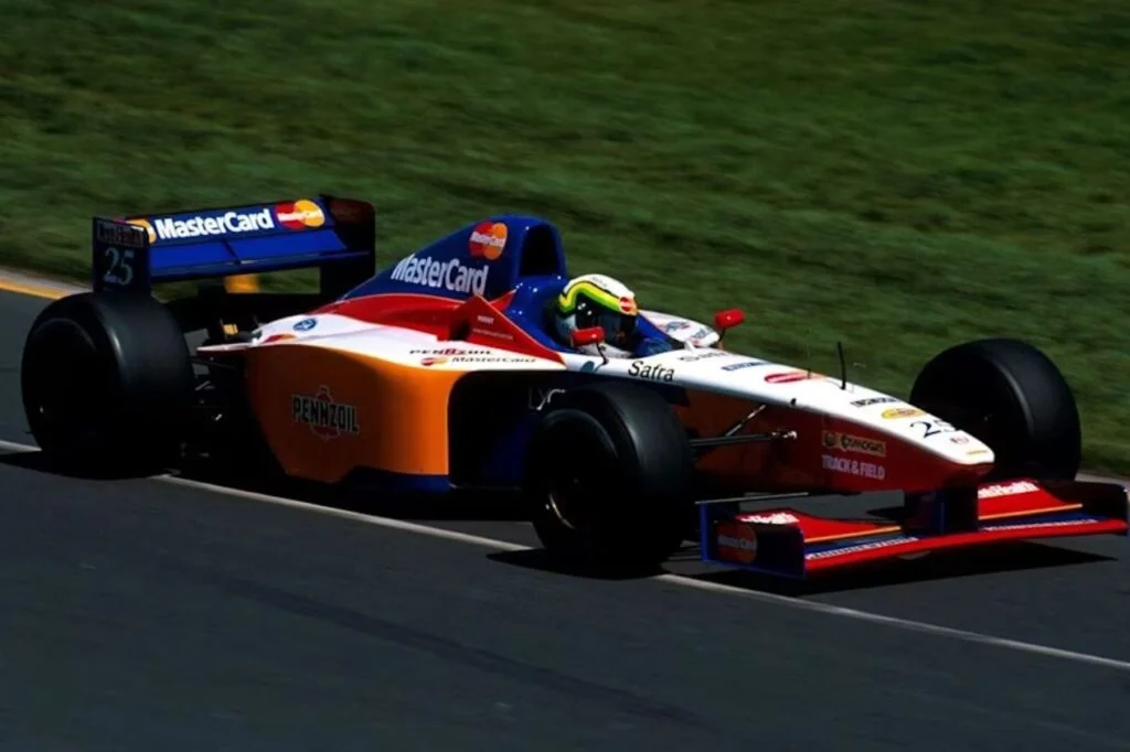 Carro da MasterCard Lola pela Fórmula 1 1997