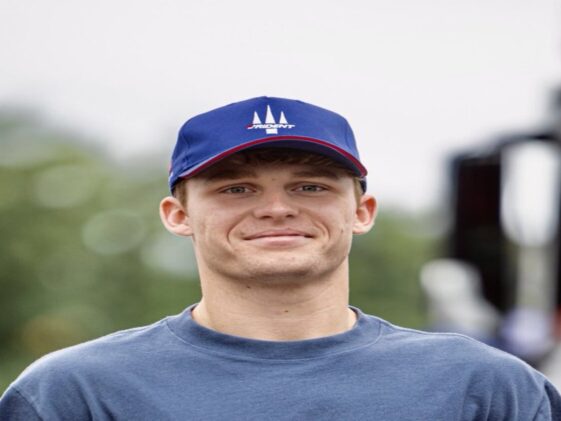 Trident manteve Roman Stanek para a temporada 2024 da Fórmula 2