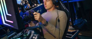 Max Verstappen no Real Racers Never Quit