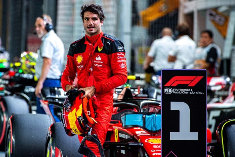 Carlos Sainz revela que tinha planos com a Ferrari mas afirma: "Sei do meu valor"