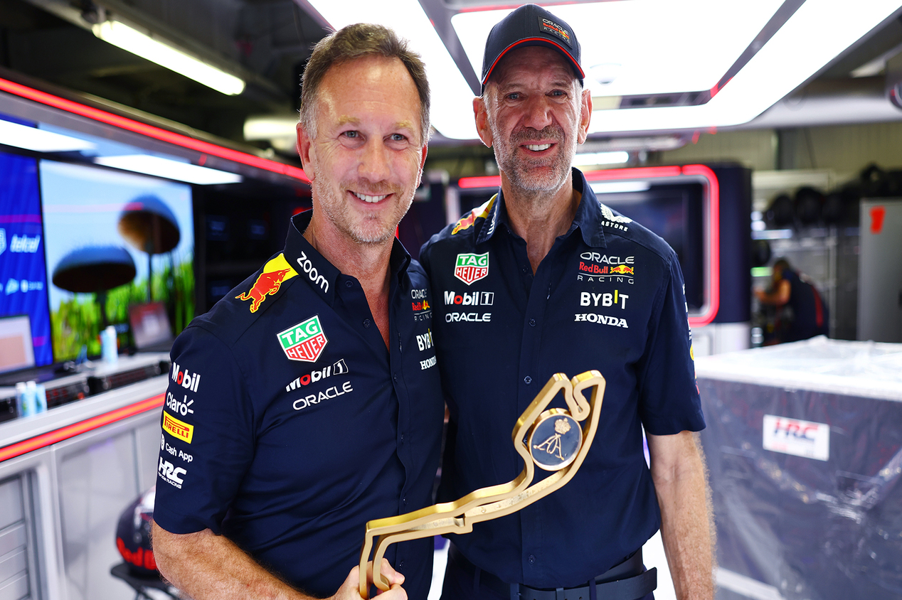 Christian Horner (à esquerda) é investigado na Red Bull