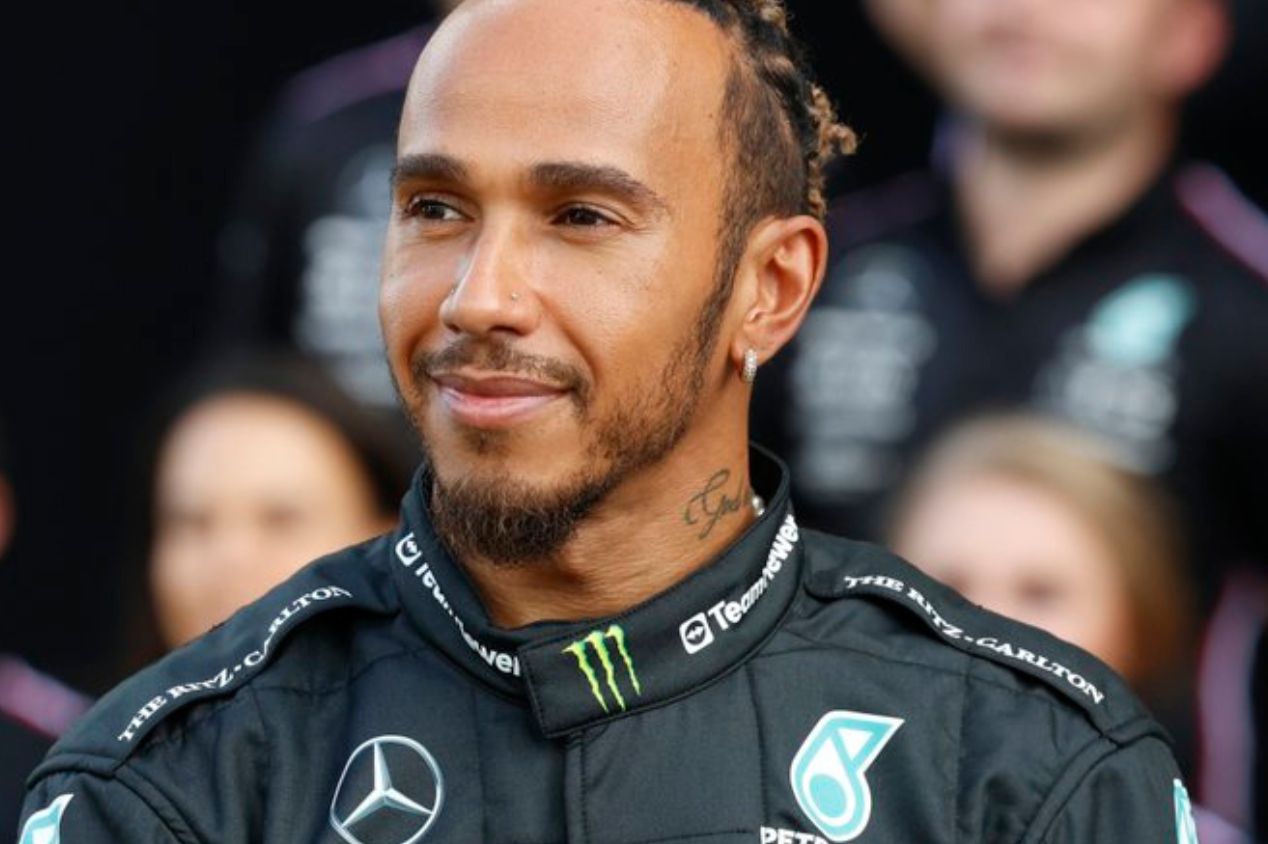 Lewis Hamilton ‘celebra’ momentos de liderança na China: “Havia esquecido a sensação”