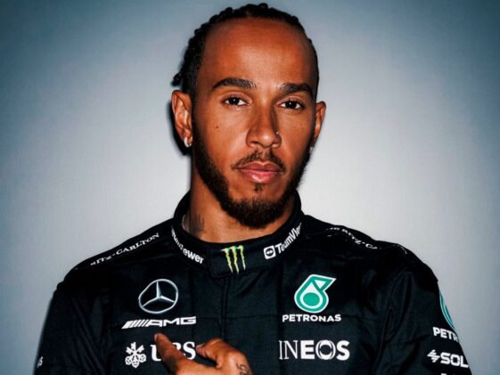Hamilton terá salário astronômico na Ferrari