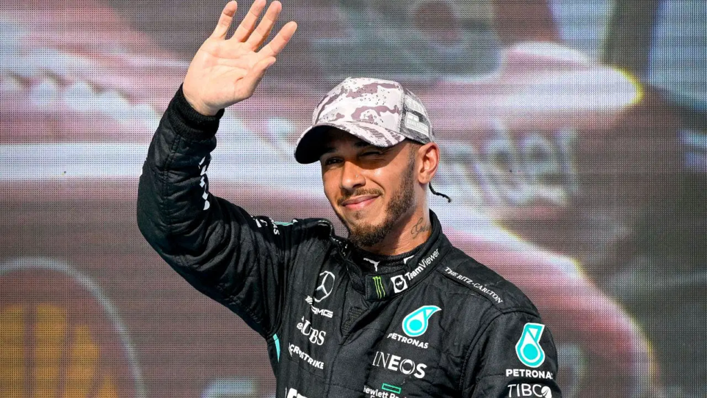 Quem assumirá vaga de Hamilton na Mercedes?