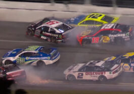 Daytona 500 teve 'Big One' incrível na abertura da Nascar 2024