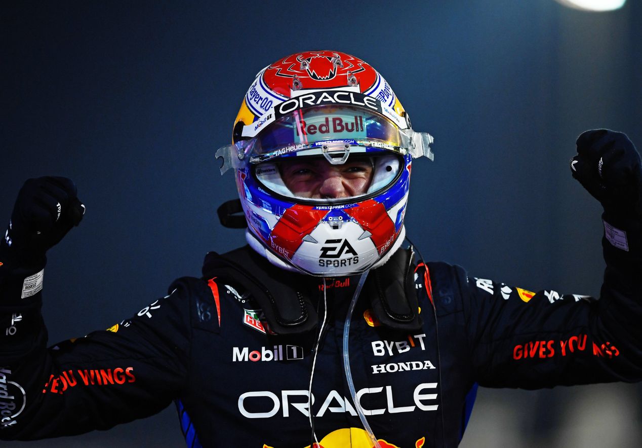 Verstappen celebra estreia com vitória no Bahrein: “Melhor do que o esperado” 