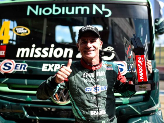 Giaffone é pole em GO