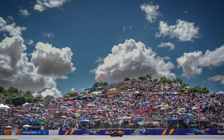 Público presente no GP da Espanha de MotoGP em Jerez