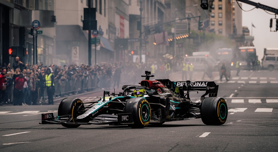 Lewis Hamilton, da Mercedes