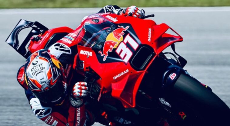 Pedro Acosta em ação na MotoGP pela Tech3