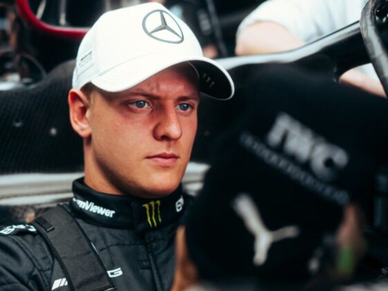 Mick Schumacher é piloto reserva da Mercedes na F1