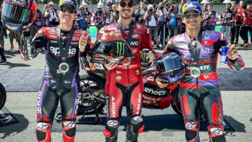 Viñales, Bagnaia e Martín, da esquerda pra direita