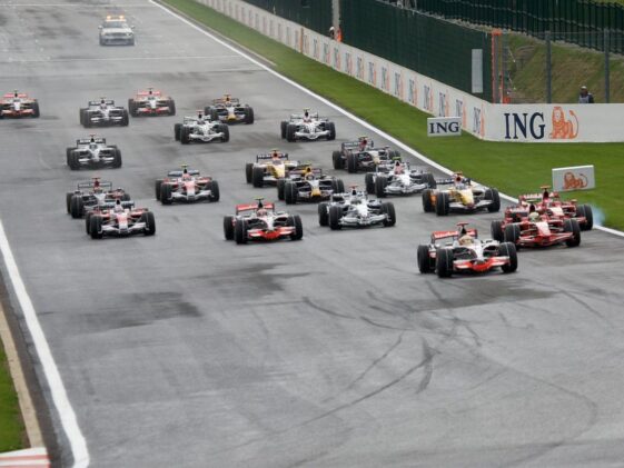Largada do GP da Bélgica de Fórmula 1 em 2008