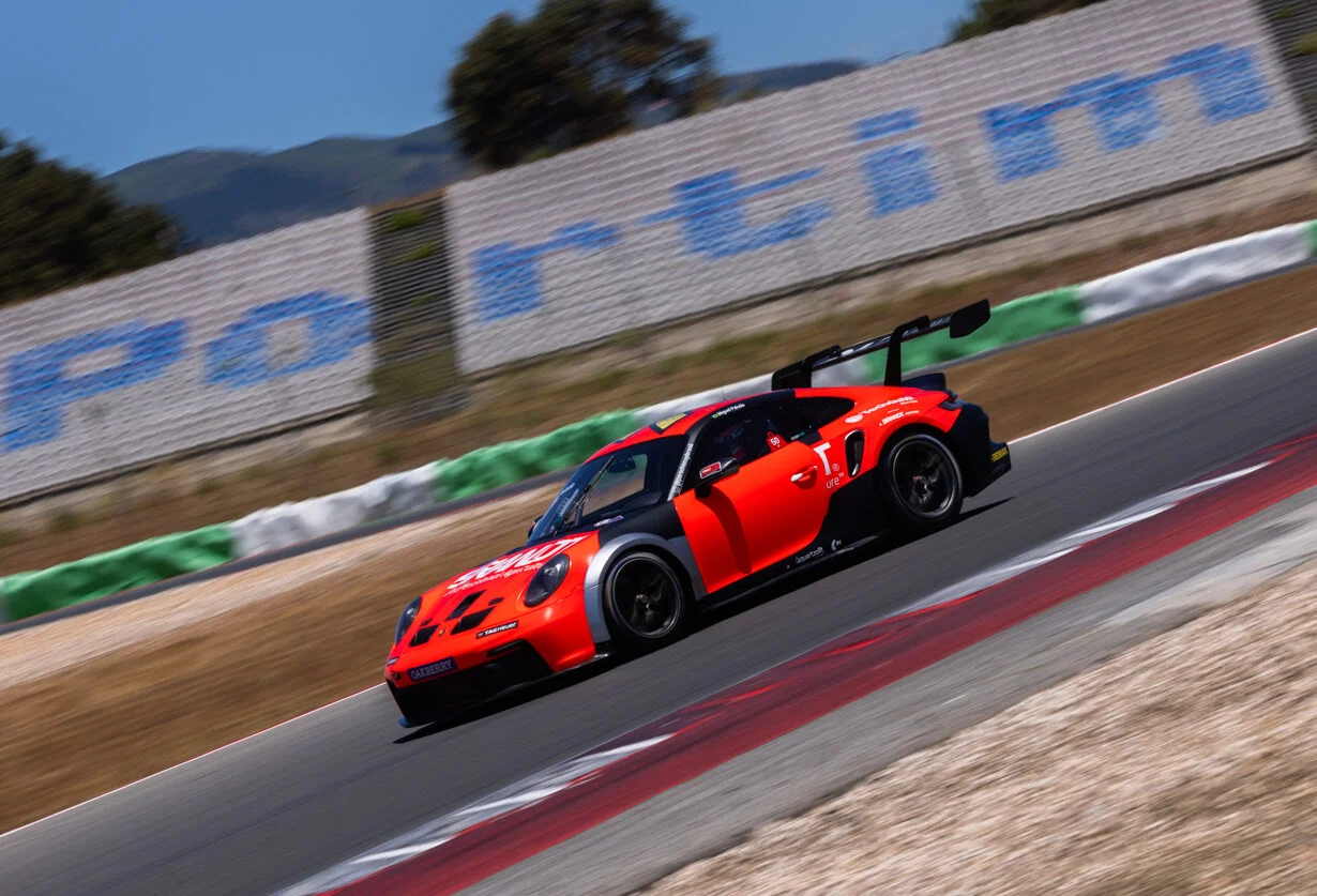 Pilotos elogiam pista do Algarve no 1º dia da temporada da Porsche Cup C6 Bank em Portugal