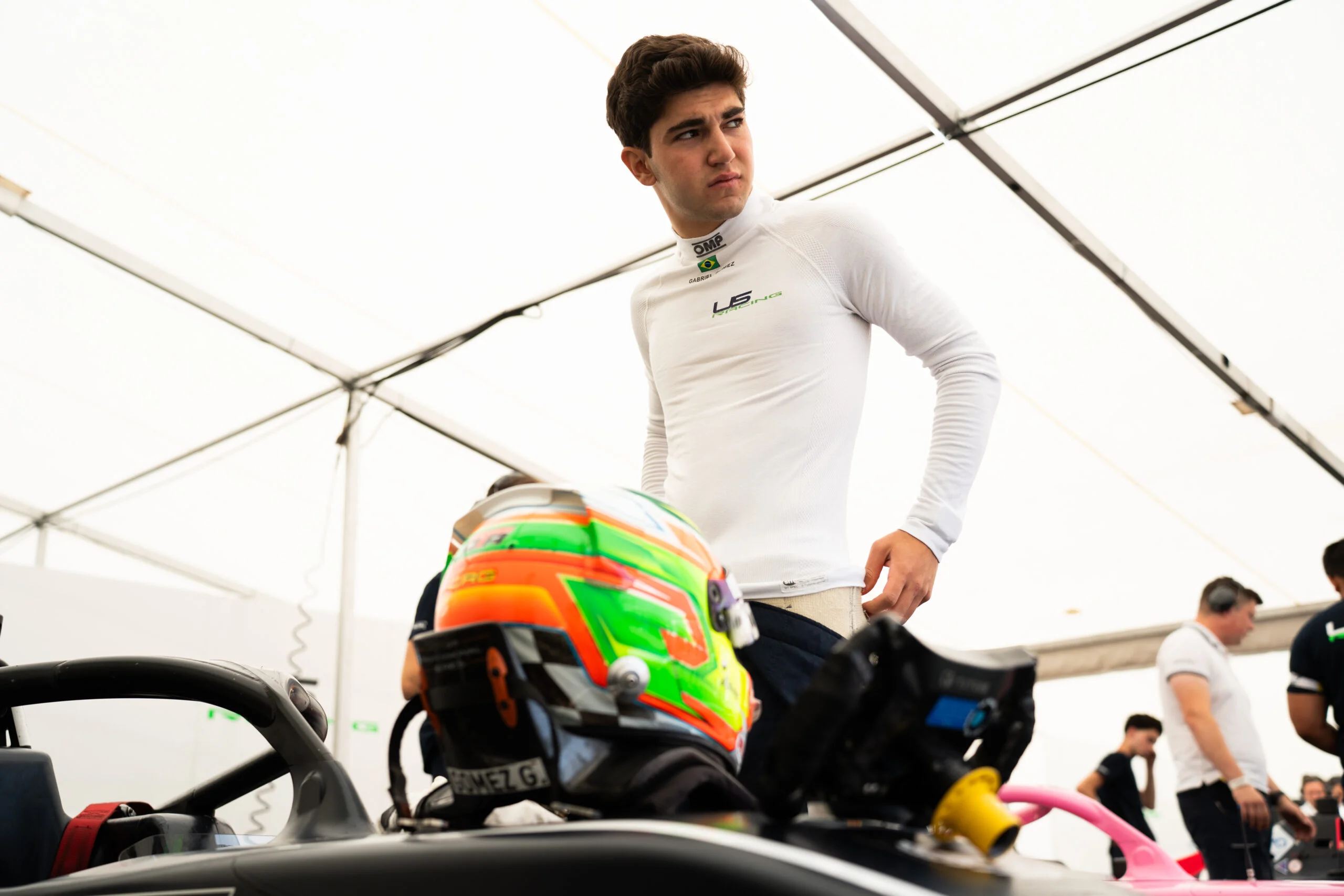 Com show de ultrapassagens, Gabriel Gomez é duas vezes P2 em Monza pela F4 Italiana