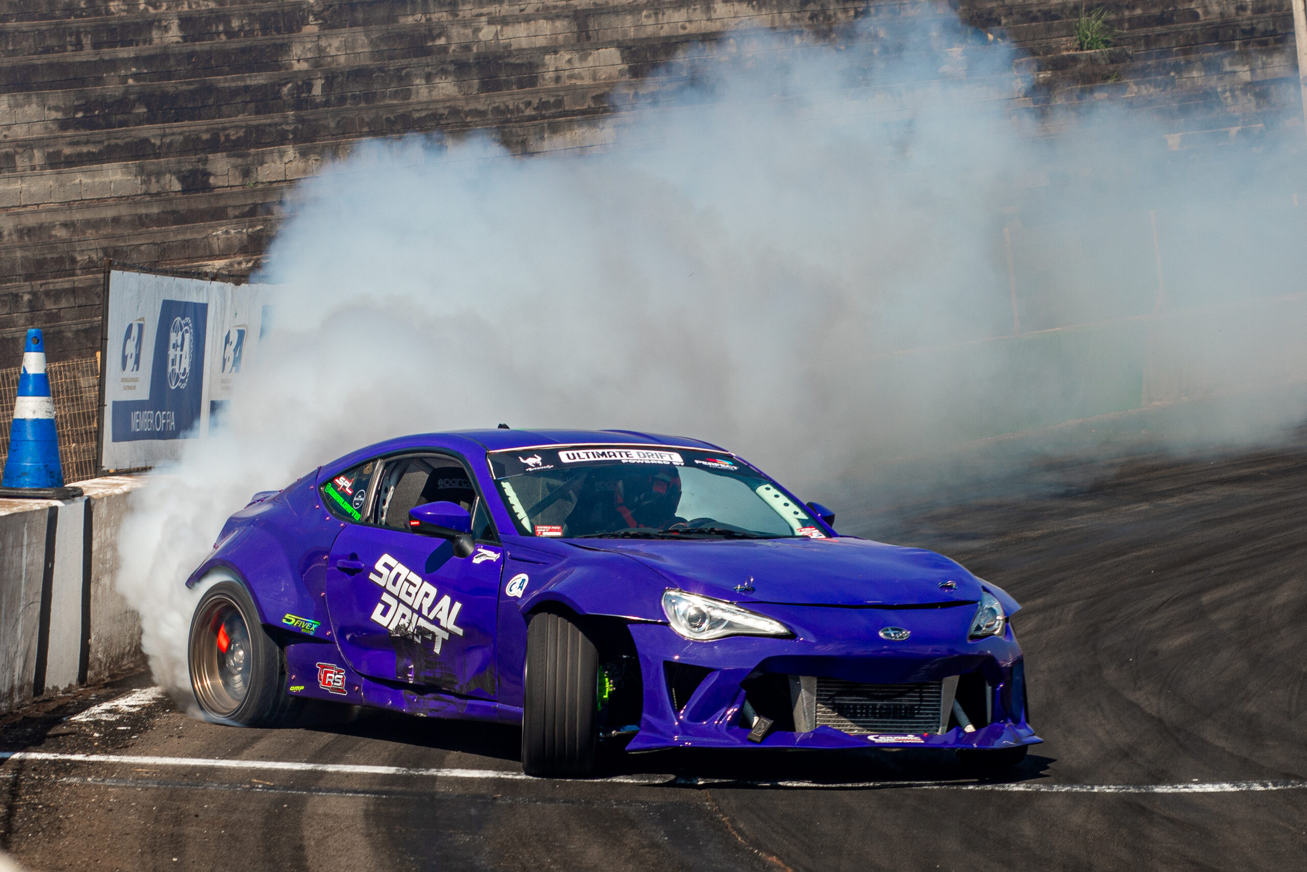 Com 48 pilotos inscritos, Ultimate Drift inicia etapa em Balneário Camboriú com domínio de Juninho e Murilo Sobral na classificação