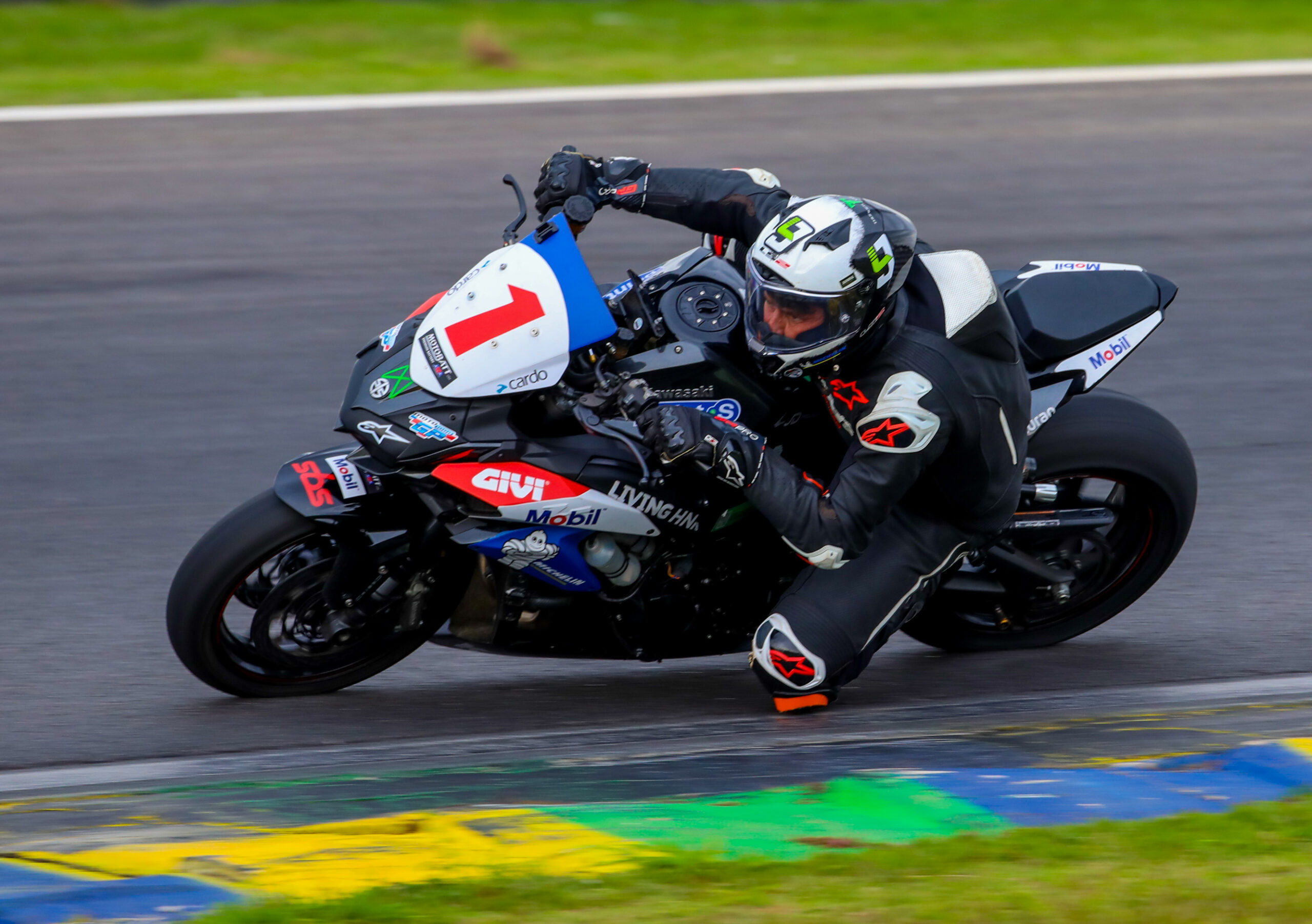 Mobil™ Racing Team vai a Curvelo em busca de mais um pódio no Mottu Endurance