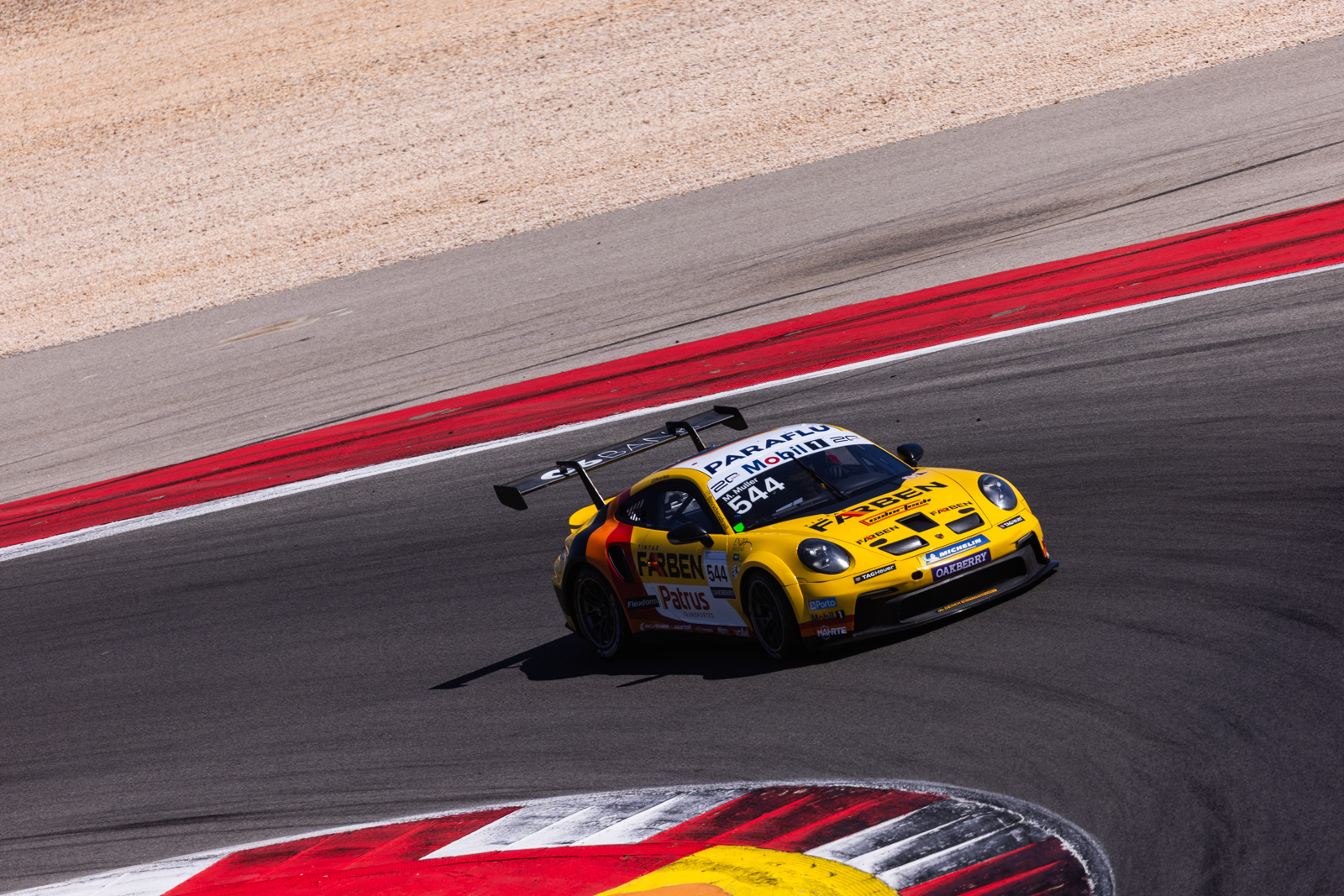 Equipe Farben une Marçal Muller e Felipe Fraga para Endurance Challenge da Porsche Cup