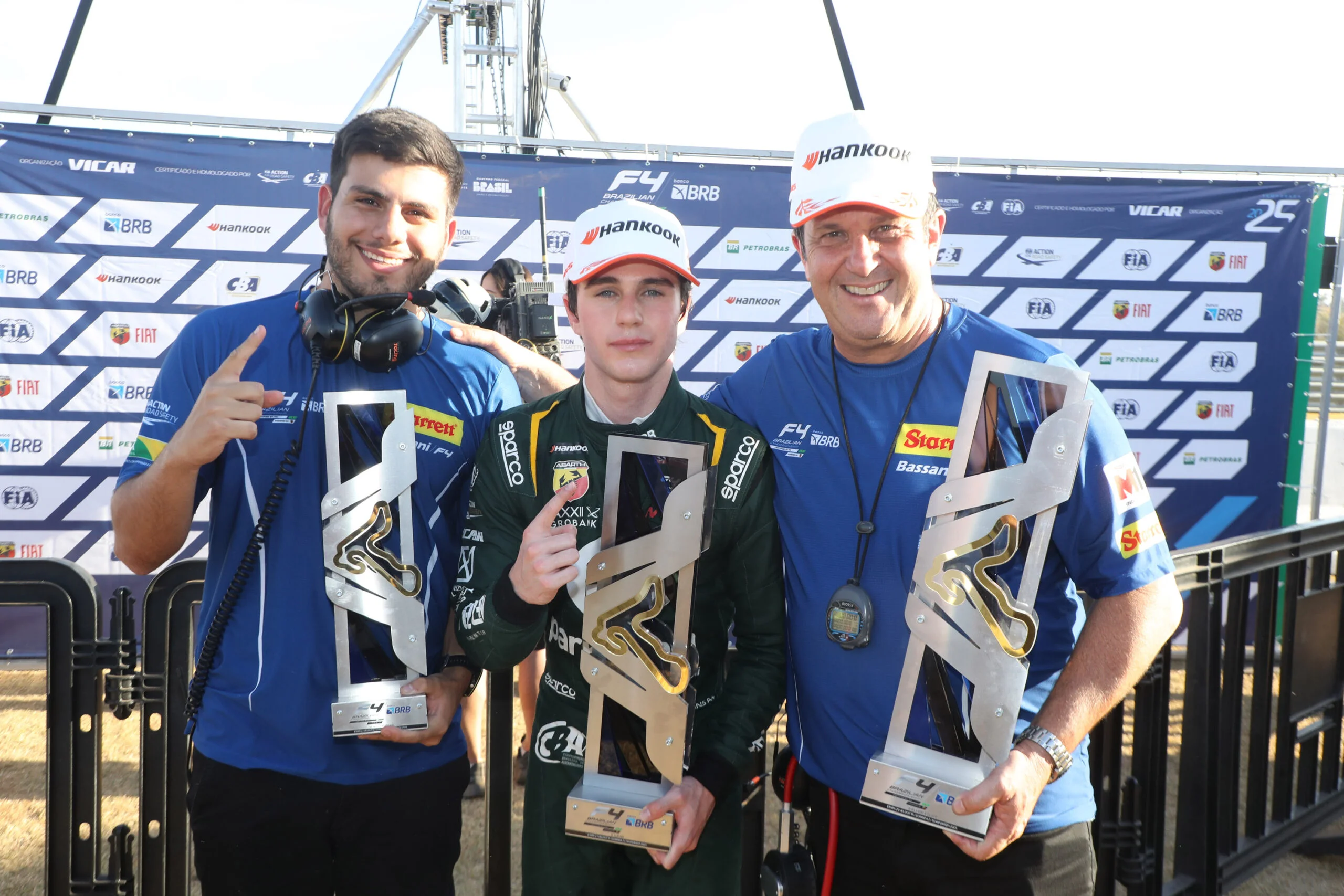 Starrett Bassani F4 vence com Pedro Lins no Velocitta